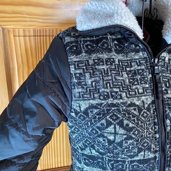 Bernardo Collection B Fleece Faux Fur Geometric Print Puffer Coat Black XS - Picture 4 of 13